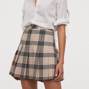 H&M Beige Pleated Plaid-Pattern Skirt